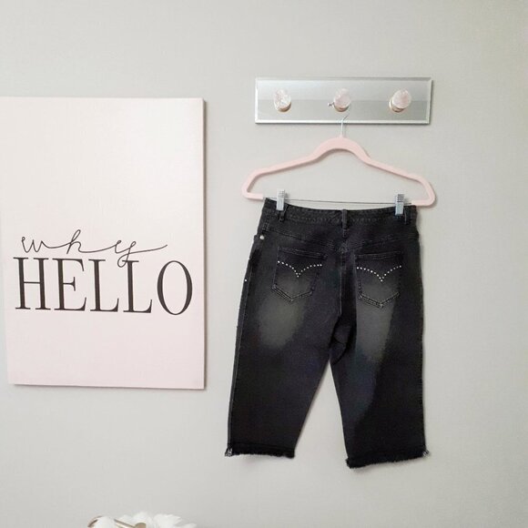 NWOT Christine Phillipe black wash denim shorts w/ faux pearl & crystals, 4 - Picture 3 of 11